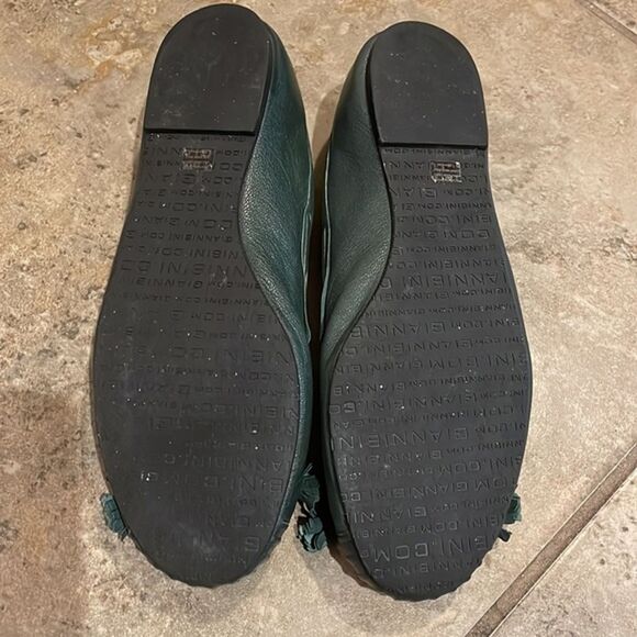 SOLD Gianni Bini Leighton Green Leather Flats Shoes Womens Size 8 Moc Toe - Picture 11 of 16